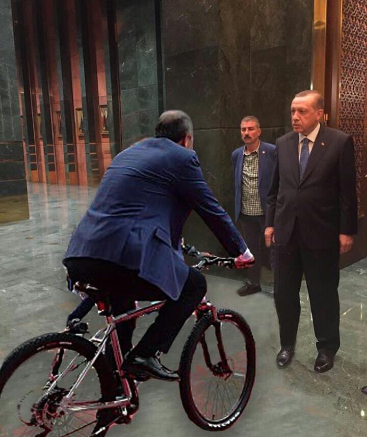 Nereye gidersen git
Ne ile gidersen git
karşında Reis’i bulacaksın Muammer:))
Mutlu Pazarlar Twiitter ahalisi