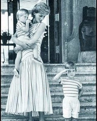 SayCoolEnglish's tweet image. ⠀
She'd be so happy and so proud of them. 
#RoyalWedding
⠀