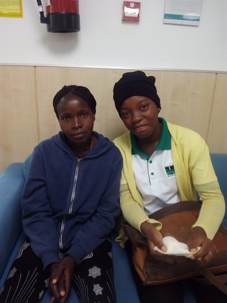 RecoverInfo's tweet photo. ¡Buenas noticias de nuestros pacientes africanos en España!
🔸Alizeta se opera el próximo martes
🔸Sidiqui ya ha vuelto a Sierra Leona
🔸Abdel vuelve a rehabilitación
🔸Béatrice siente los primeros resultados
🔸Aminata y Philoméne han llegado a España
A estas 7 vidas, ¡suerte! https://t.co/NraPFbnXFs