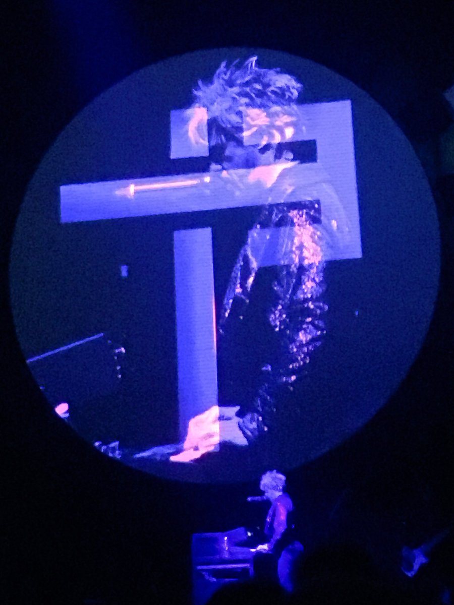 MlleJune's tweet photo. Ma dernière date du #13Tour #caen2 restera gravée dans ma mémoire thks @indochinetwitt @nicolasirkis @oLidESaT_ https://t.co/jSjtPOKyDF