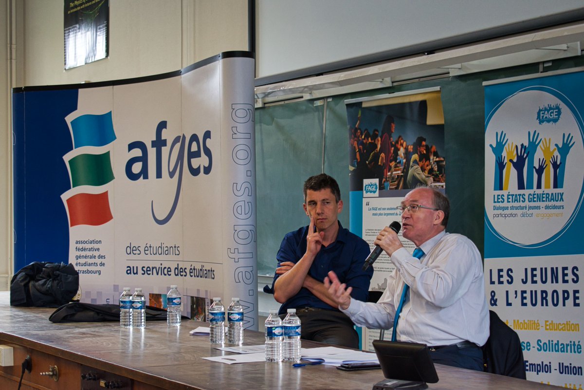 AFGES's tweet photo. [SNACE 2018]

Temps fort de ce Séminaire National des Arts et de la Culture Étudiante, le colloque sur la place de la culture dans l'enseignement supérieur européen commun en présence de @BrunoStuder67
et @RobertWalter51

#SNACE18 #20AnsBologne2018 https://t.co/y73KESXp9v