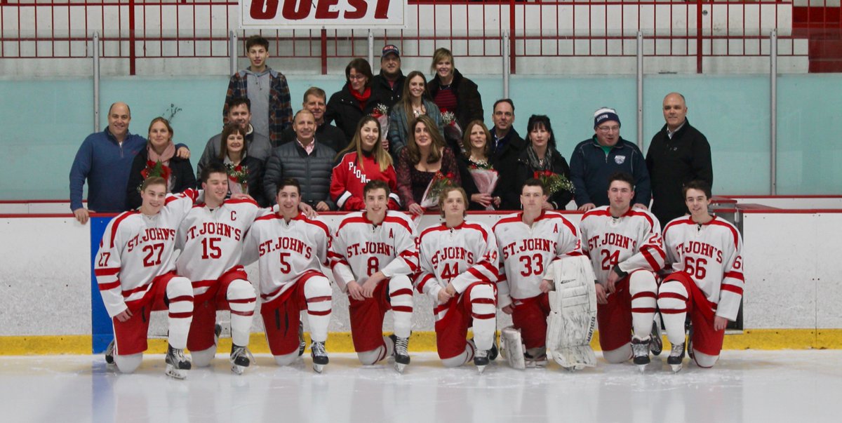 SJSHockey's tweet photo. Graduation Day #Classof2018 - Congrats to 8 young men and their families. A job well done. #TEAM @SJShrewsbury https://t.co/CJCfB6X8sL