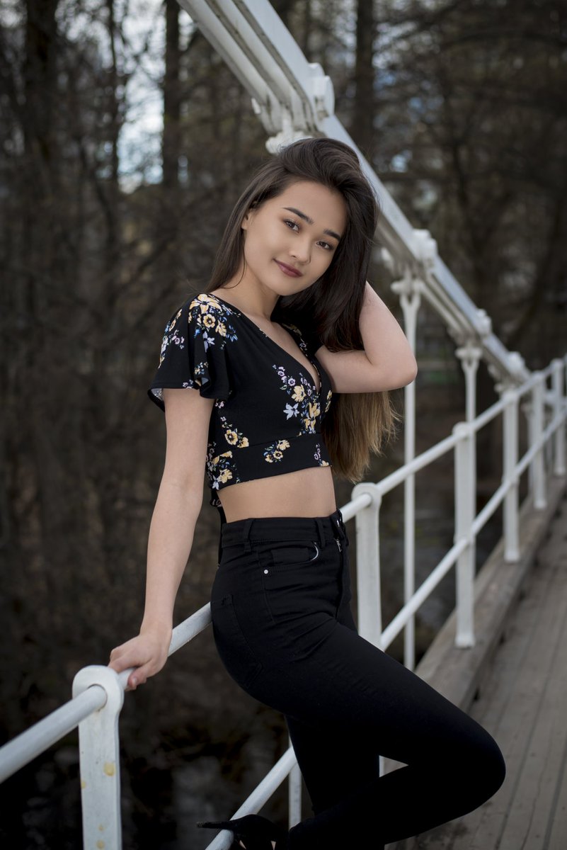 tiafrostmusic's tweet photo. #RT It's my 18th birthday 😊🎈 I am so grateful for all the opportunities every year gives me and I am excited to share the moments with you the new year to come! Thank you so much for all b-day wishes I got already, your support is amazing ❤️#RT https://t.co/dBoPTBifQq