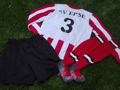 ds_Achterhoek's tweet image. 'Combinatievoetbal' van Epse en Gorssel valt uit elkaar: De samenwerking tussen de voetbalafdeling van SV Epse en VV Gorssel is geklapt. Na dit seizoen houdt de Epse Gorssel Combinatie (EGC) op te bestaan. Onder deze vlag komen nu nog vijf samengestelde… dlvr.it/QTTBP9