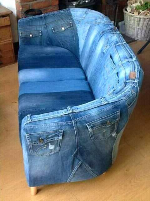 mad creativity here, jeans to seats😄, this follow @apicwebs and @08_ouko and see the creativity we can add up to your brand online.
#BakeAwards