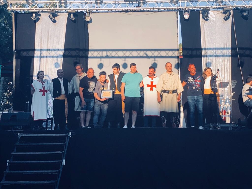 PspvAlfafar's tweet photo. Els i les Socialistes d'Alfafar hem assistit als actes que han realitzat l'Associació Cultural Vela Llatina Alfafar i la Coordinadora de Moros i Cristians d'Alfafar.

#Alfafar
#Alfafar365
#Cultura
#VelaLlatina
#MorosiCristians
#Capitania2018 

https://t.co/or7eSA3Nr2 https://t.co/SRGg6ngHYL