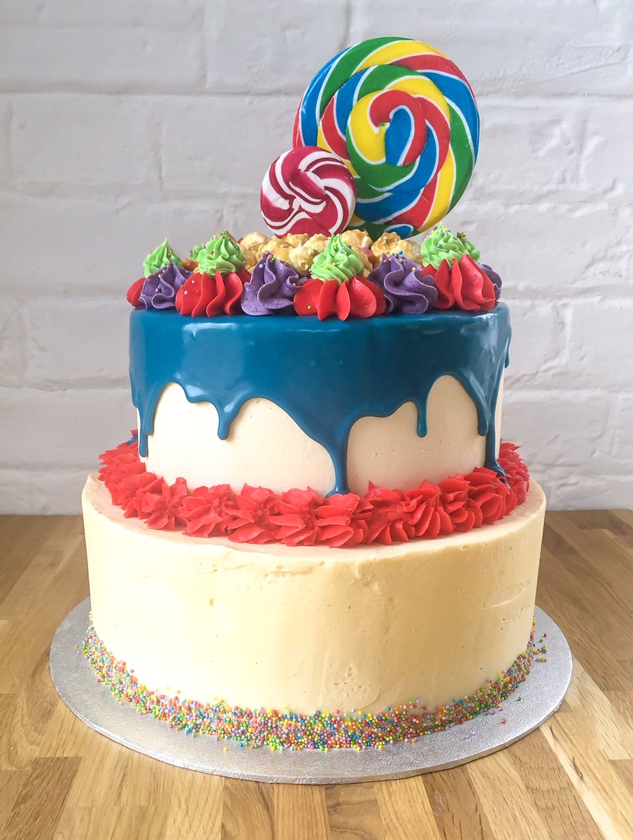 tspcake's tweet image. 🍭🍿#dripcake #handmadecake #stokeontrent #tspcake