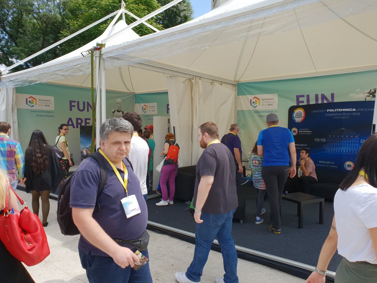 GeorgeSuciuG's tweet photo. Networking and disseminating innovations #IoT #VR #3D Bucharest Technology Week Expo @BTechWeek https://t.co/hIv6UEcWSl #BTechWeek #SmartCity #SmartCities https://t.co/gOmIIGroQ4