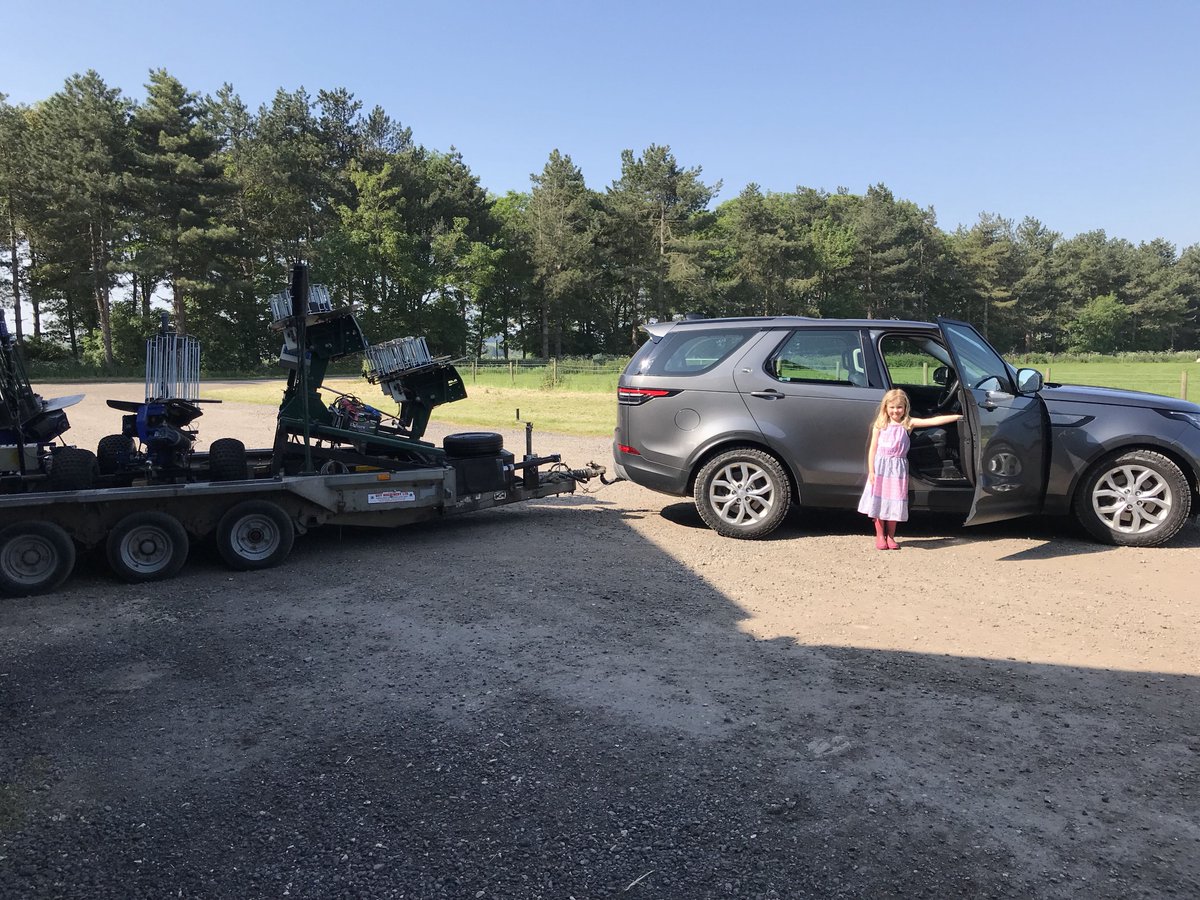 AdamCalvert1's tweet photo. Quite a glamorous assistant this morning! Probably the most vocal member of the Calvert Sporting team! #calvertsporting #calvertsportingteam #countrygirl
#ladygun
#girlswhoshoot #girlswholikeshotguns
#girlswithguns
#huntress
#shotguns
#adamcalvertshooting https://t.co/VKNK3GQtH6