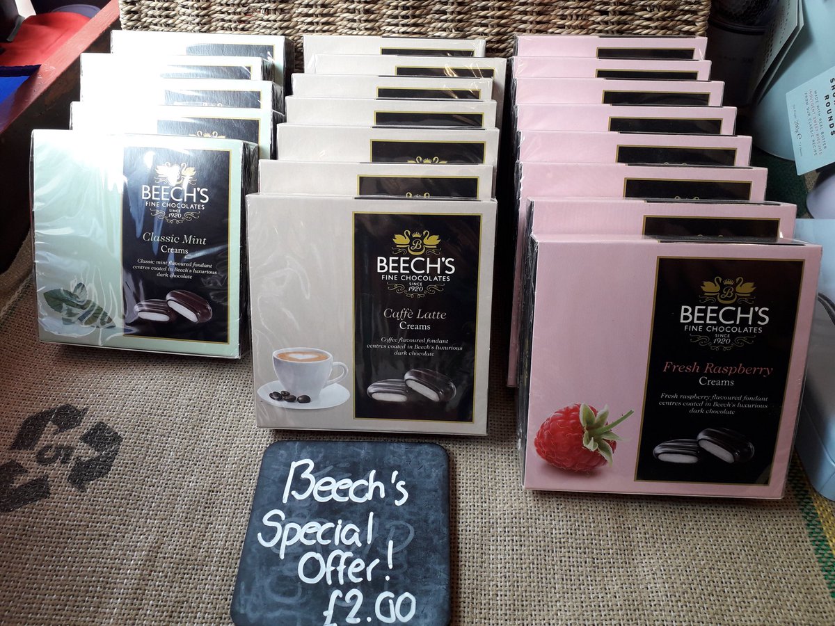 JWBankSt's tweet photo. #SPECIALOFFER at #BankSt Boxes of #Beechs #Fine #Chocolates #Creams for just £2.00 each ~ #flavours Classic #Mint, #CaffeLatte & Fresh #Raspberry. #Traditional#recipes with #natural flavours in rich #dark #chocolate. Pop in now- great #present or picnic treat. #Carlisle #Cumbria https://t.co/KyDDKJzQpD