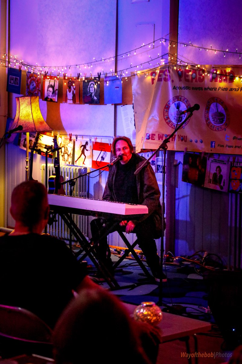 wayofthebob's tweet photo. Couple of @TheTraceyBrowne &amp; @NigelStonier shots from @PeasPies in Retford last night https://t.co/mSO9gRDkcO