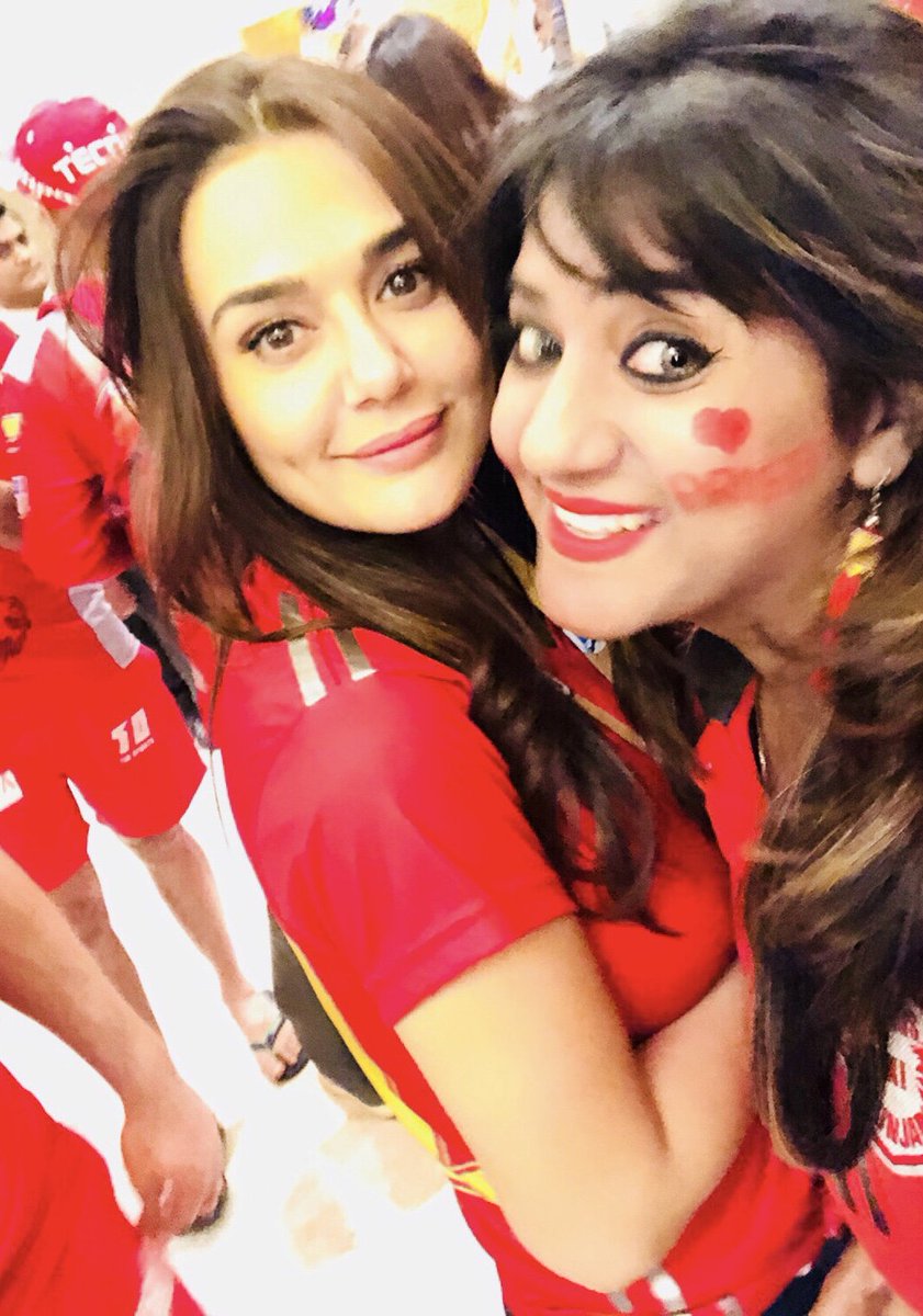 monikasael's tweet photo. With My Idol and Favourite @realpreityzinta #VIVOPerfectfan #KXIPfan #KentCricketLIVE @StarSportsIndia @Vivo_India @lionsdenkxip https://t.co/kA6scokmI2