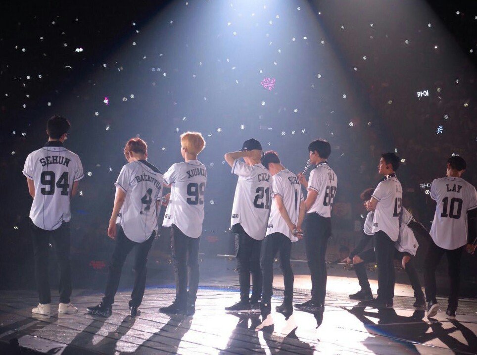happyhwa98's tweet photo. My #TeenChoice nominee for
#ChoiceMusicGroup EXO #ChoiceFandom EXOL
#ChoiceInternationalArtist EXO
#ChoiceStyleIcon EXO
#ChoiceDancer Kai
#ChoiceSummerMovieActor Do Kyungsoo
#ChoiceInstagrammer Park Chanyeol
#ChoiseStyleIcon Oh Sehun

#PremiosMTVMiaw #MTVBRKPOPEXO
@weareoneEXO https://t.co/RMLc0YDOdR