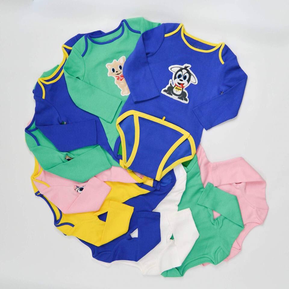 lisa43072's tweet photo. You can't buy just one #EZonBabeez #onesie because after you buy one you'll come back for more. #bodysuits #nosnaps #trendy #cantbuyjustone https://t.co/IsQ7wACstQ