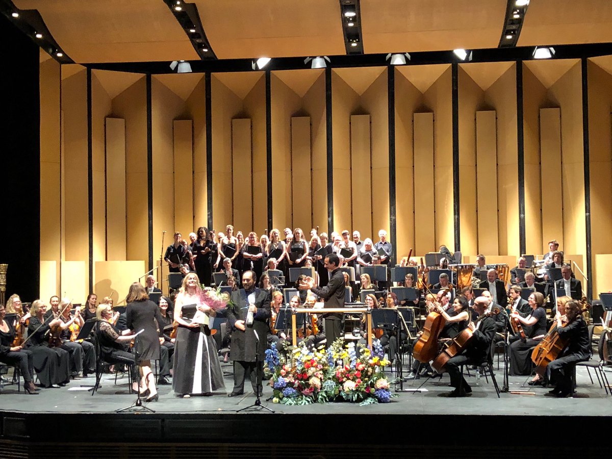 Wonderful afternoon of opera highlights with @MKCityOrchestra and <a href="/JaniceWatsonSop/">Janice Watson</a> and <a href="/DominicNatoli/">Dominic Natoli</a> with Polymnia Chorus. Congratulations to all! A lovely way to spend an afternoon!