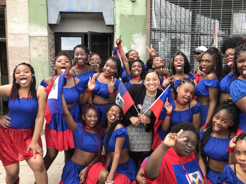DARollins's tweet photo. Bon Fet Drapo! Rachael is out at the Haitian American Unity Parade today celebrating Haitian Pride! These SoSo Sassy ladies are amazing and we’re proud of them for sharing their community spirit! #bospoli #haitianunity #haitianflagday https://t.co/8DImnq5qsj