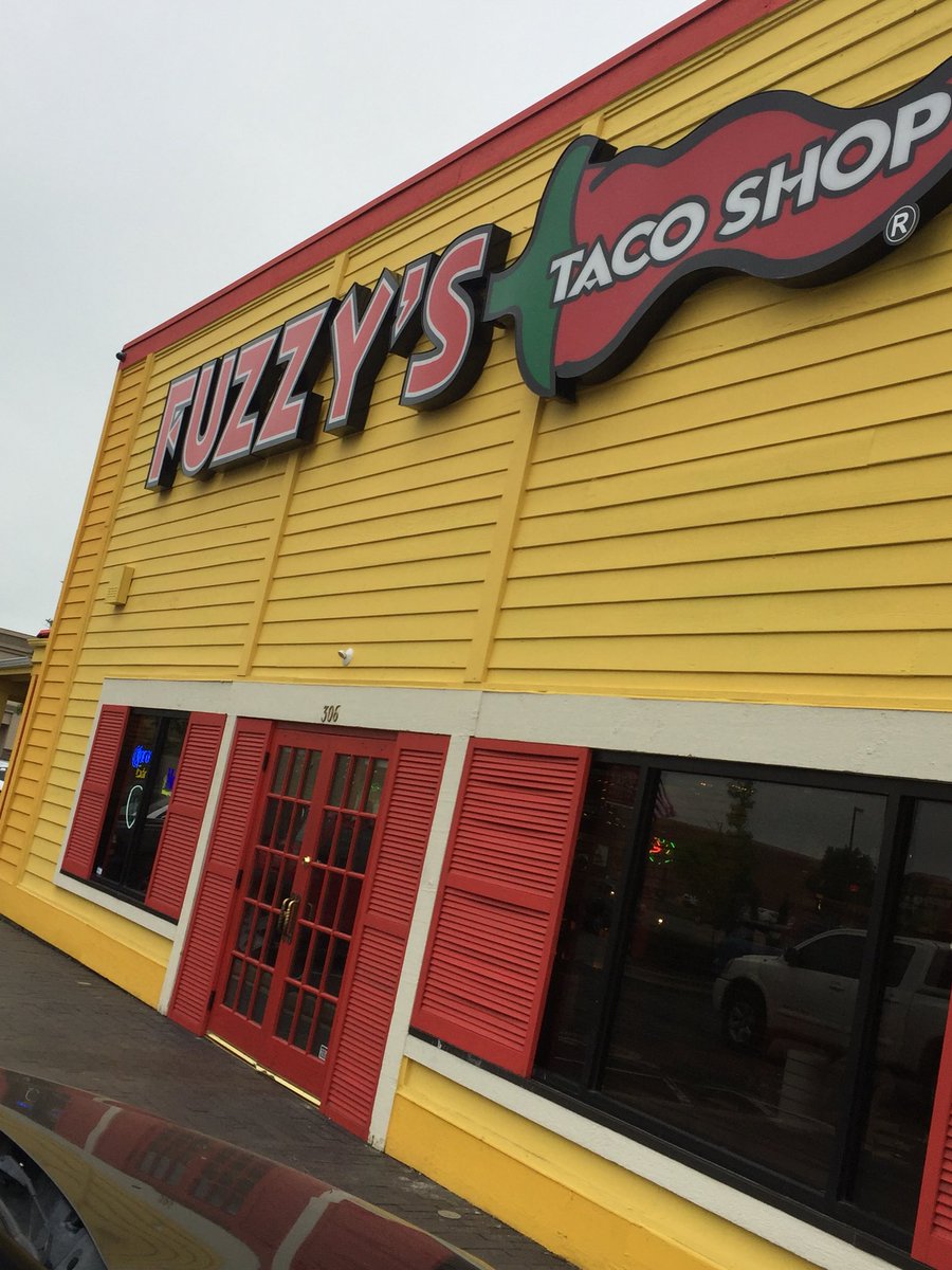 bsilcott's tweet image. Fuzzy’s Tacos in #ICT is the new #bombdiggity