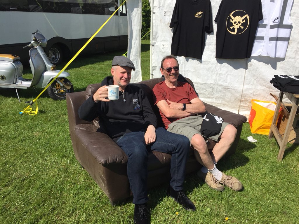 flying8ballssc's tweet photo. Furthest traveled at 275 miles each way, well done Nick! You deserve the cup of tea!
Doug, the Wisest Of The Wise, confesses ‘That’s not bad!’ 😂
#Lambretta #Scooters #LCGB https://t.co/bYWEszjS0d