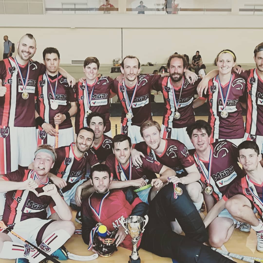 Défaite 2-1 en finale pour l'entente Le Mans/Bordeaux au terme d'un match extrêmement serré face aux Trolls d'Annecy. #lemansfloorball72 #lemans #floorball #finale #trollsannecy #annecy #salybandy #unihockey