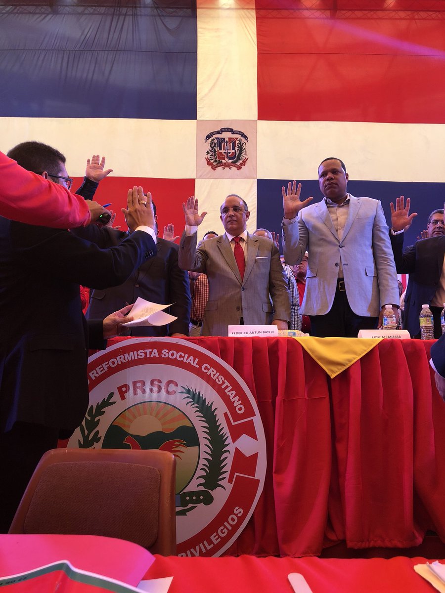 wrgenao's tweet photo. Toma de juramento de la plancha que encabezan @QuiqueAntun y @RogelioGenao como Presidente y Secretario General del @PartidoPRSC #SoyPRSC #AsambleaNacionalOrdinariaPRSC https://t.co/SDcrqUvDRj