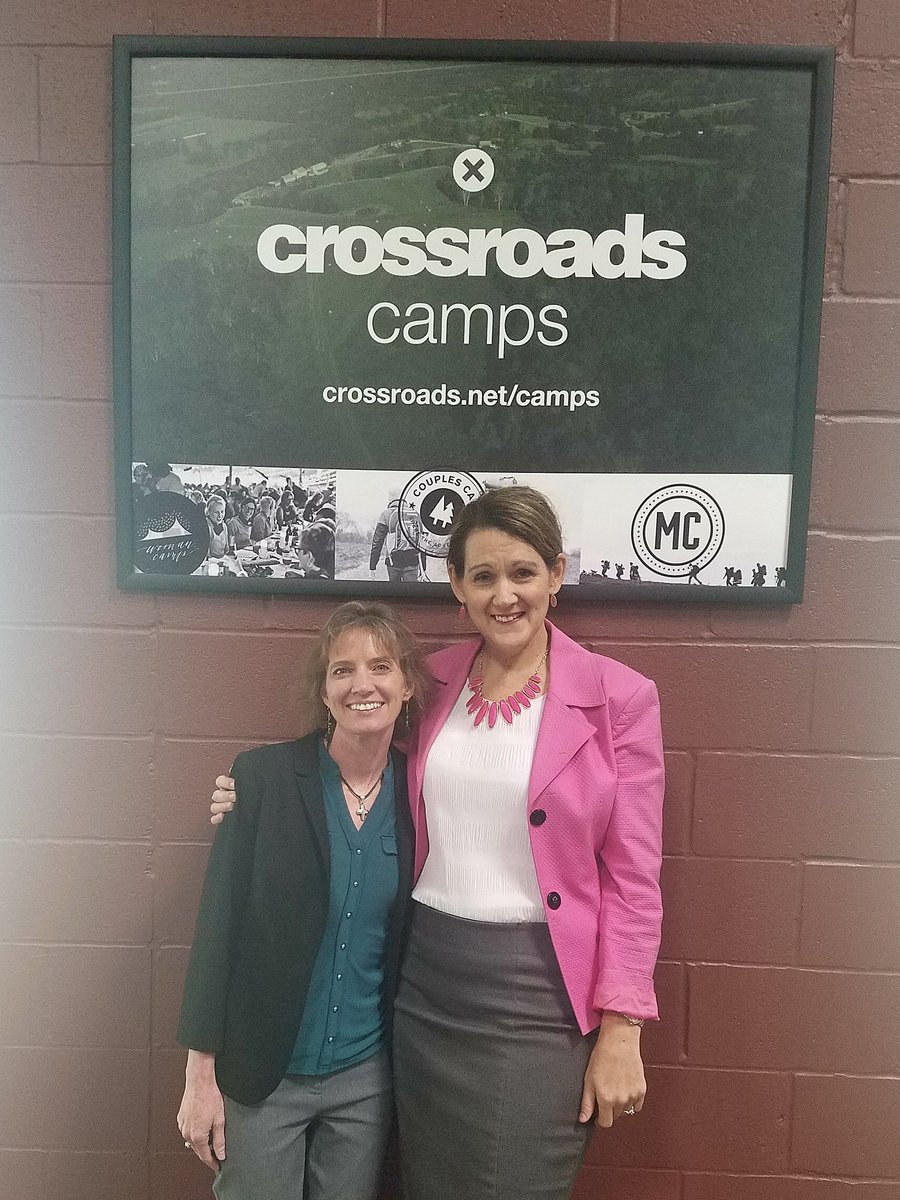 EmergencyShelte's tweet photo. @crdschurch thanks for having us & @NKyComAction to talk about the impact of #GoLocal18 at our agencies last weekend. So grateful that 12,000 people participated! Way to go!!!! @kmw1094 #ESNKY https://t.co/rE3dHGUyo9