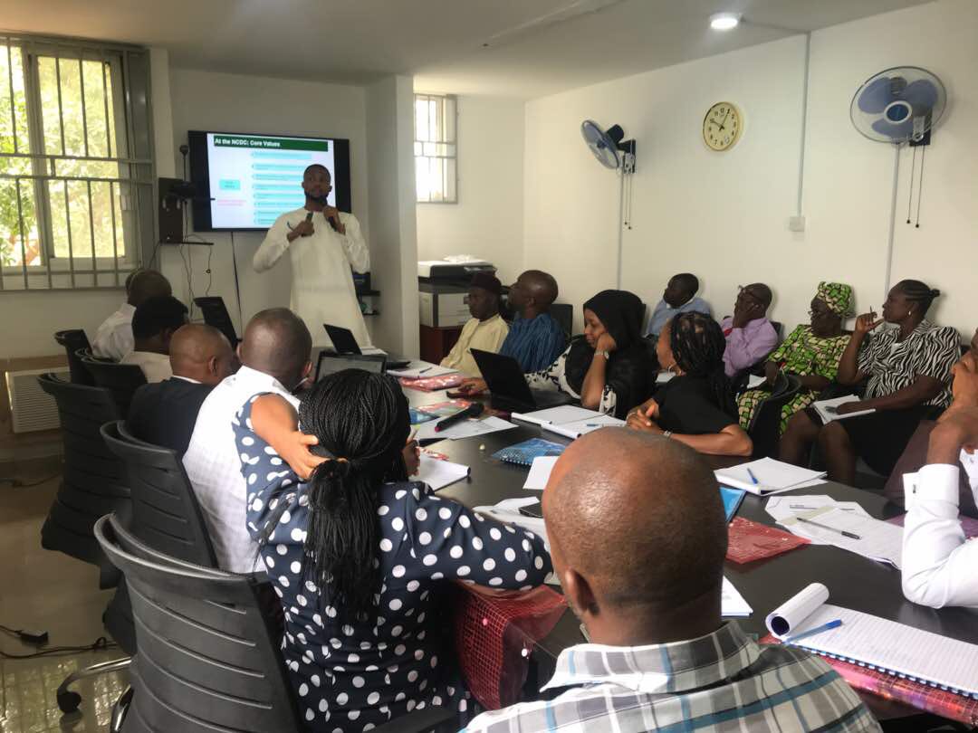 Chikwe_I's tweet photo. To start the week, we commissioned the @FCTAbujaPHEOC as part of our #StateEOC project. Across many States in the country, the absence of an Emergency Operations Centre has led to poor outbreak response coordination. We are changing this...one State at a time https://t.co/CukIwAanNj