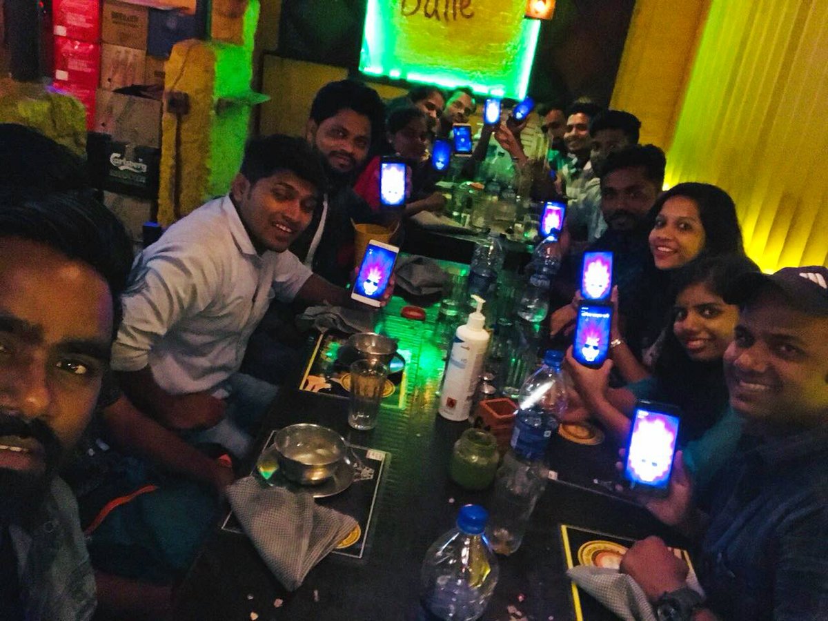 daitjai's tweet photo. Team bonding has a new level now...playing @GetLocoNow on team dinners... https://t.co/eDeDD70tYF