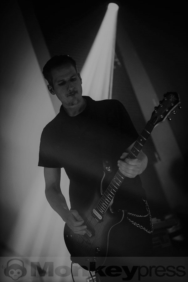 Jay Sharpe live on the guitar