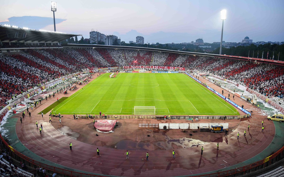 crvenazvezdafk's tweet photo. Fotografije spektakla sa krova! #fkcz 🔴⚪️🏆 https://t.co/7hENZakPKF