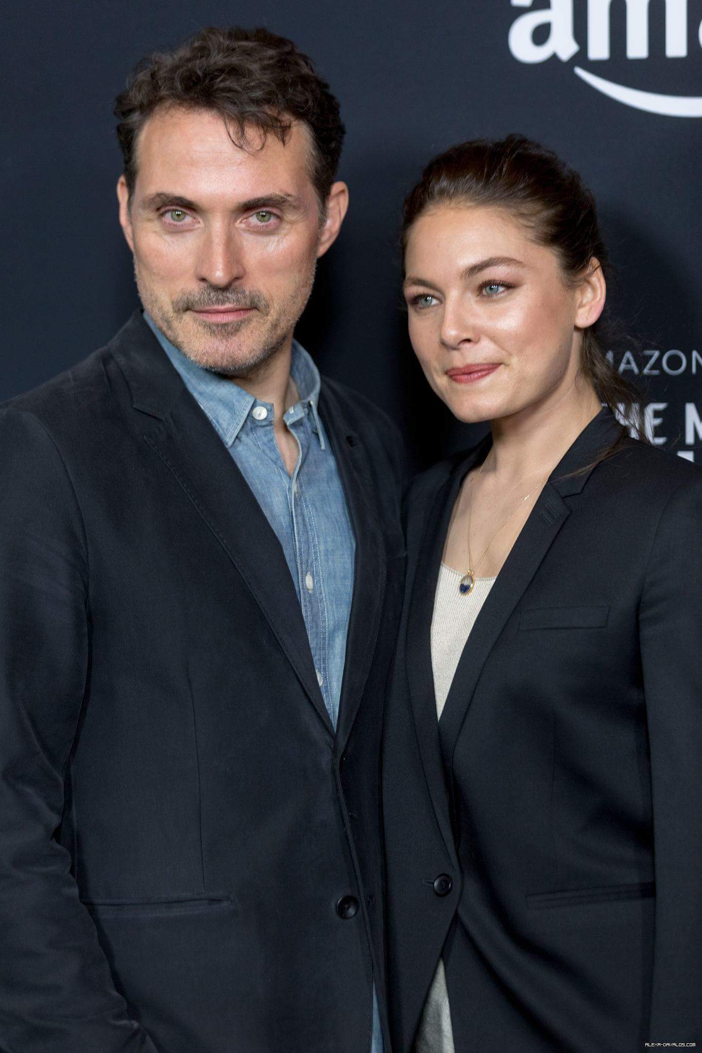 Alexa davalos dating