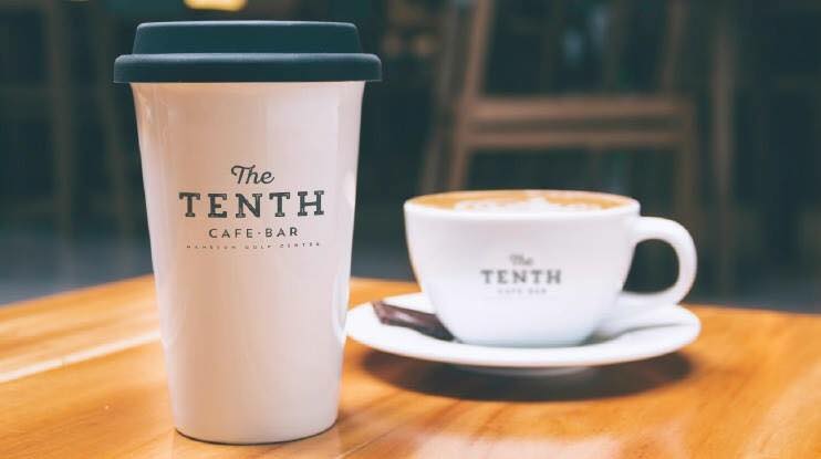 When you visit Rascal Bay, why not stop by at The Tenth Cafe for a bite to eat, a coffee or even a pint of beer! 🍺 It's the perfect place to chill and look out over the course. #Kent #Manston