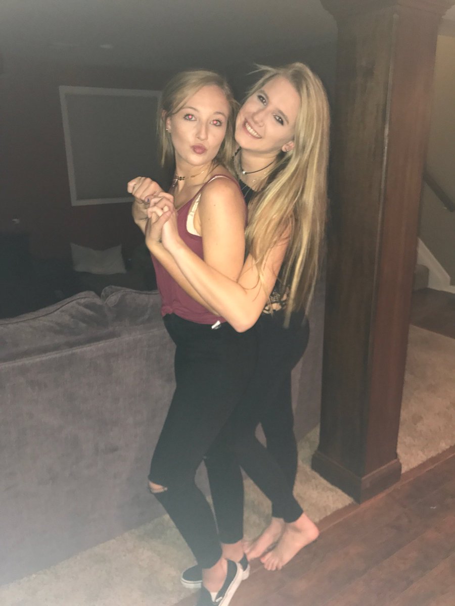 haileyap14's tweet photo. Happy birthday to my fav @livbrackett don’t know what I would do without ya 😗😗 love you lots livvy❤️ https://t.co/01f3ckjc2F