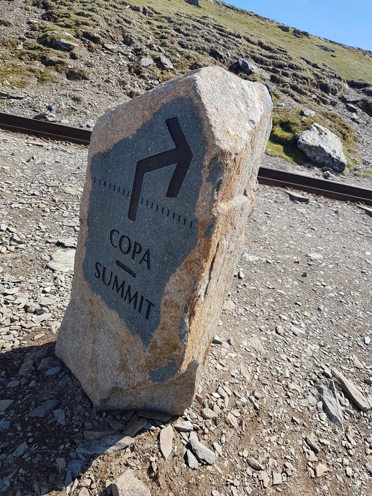Ward233rsuh's tweet photo. Some more brilliant photos of our staff during their trek up Mount Snowdon 💜 #ward233 #royalstoke #snowdon #mountain #cysticfobrosis #charityclimb #amazingexperience @tracymellor2 tracymellor2 @MedDivision @BrianwDolan @k_mantron @LizRix_UHNM https://t.co/614YKUmrqu