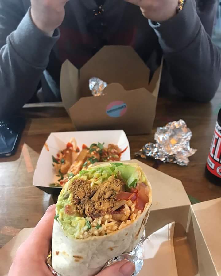 ThirstyCamb's tweet photo. It's hot hot hot down at the #biergarten2018 already; we'll be open from 3pm with the usual fine selection of craft beers, wine and cocktails on tap, and Chihuahua's: Modern Mexican Street Food will be joining us for the first time from 5pm.
All welcome.
@FOSGC https://t.co/CkU8ZZRBsx