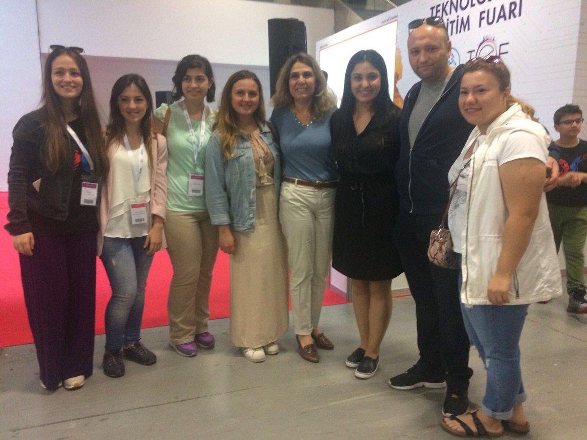 Bizlere hocadan öte olmayı veren-öğreten <a href="/fezaorhan/">feza orhan</a> ile YTU-BÖTE gururla devam ediyor😇 TEF sunumu ile hocamız çok önemli mesajlar verdi. #TEFistanbul18 #EğitimiKodla <a href="/mervenurh/">Mervenur Hazar</a> <a href="/ygmurgur/">Yağmur Gür</a> <a href="/hyesimozen/">Yeşim</a> <a href="/lamiaktas/">Lamia Aktas</a> <a href="/AyhannGulen/">AyhanGulen</a> <a href="/elwanunlu/">Elvan Ünlü Ergin</a> <a href="/tefistanbul/">TEF İSTANBUL</a>