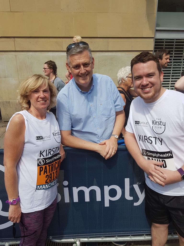 LTEgrp's tweet photo. @jthornhillLTE here @Great_Run to support @LTEgrp runners @TheMcrCollege @ucenmcr @TotalPeople @Novuschange @MOLlearn @FrancisHouseCH @thekirstyclub #HowardHouse #GreatManchesterRun https://t.co/qetHwIfGh2