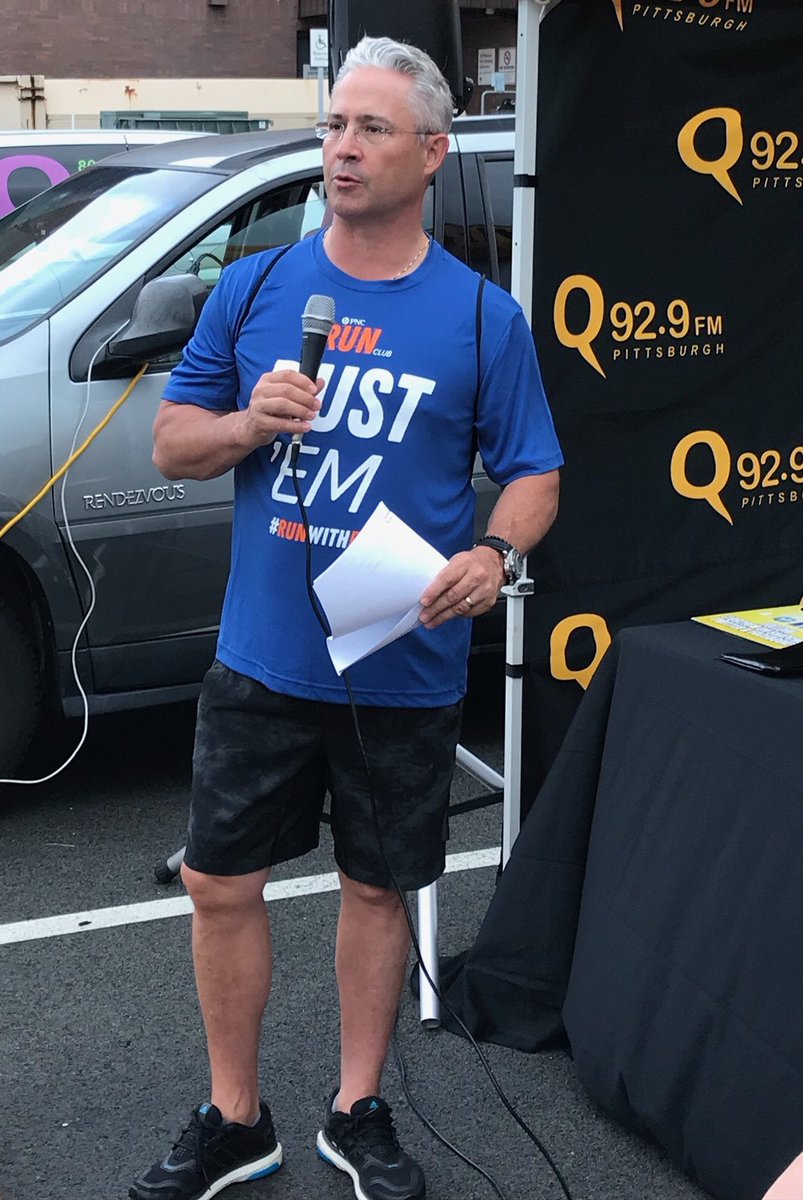 JasonB_PNC's tweet photo. This a.m.: The @PNCBank #Pittsburgh team and local runners gather for Brian Demchak Hope Run 5k/Walk. Region Pres. @lrcestello kicked off a great event for a great cause. #RunWithPNC #Commit2BeFit. Thx also to friends at #stmargaretfoundation for their support. cc: @meggilson https://t.co/toHQoIC0w2