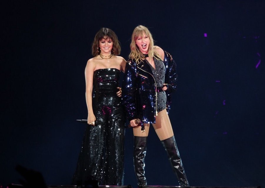 everrmessy's tweet photo. “Thank you from the bottom of my heart for supporting someone who I know is the most beautiful, strong and independent woman that I’ve ever met. So thank you, as her best friend.” I’M NOT CRYING. #repTourPadadena https://t.co/oqE7tudOoy