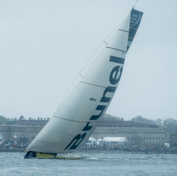 GoLocalProv's tweet photo. Team Brunel Wins Gurney’s Resorts In Port Race Newport https://t.co/TBo0TkzA2x #golocalprov #VolvoOceanRace https://t.co/M2CO9u3J3b