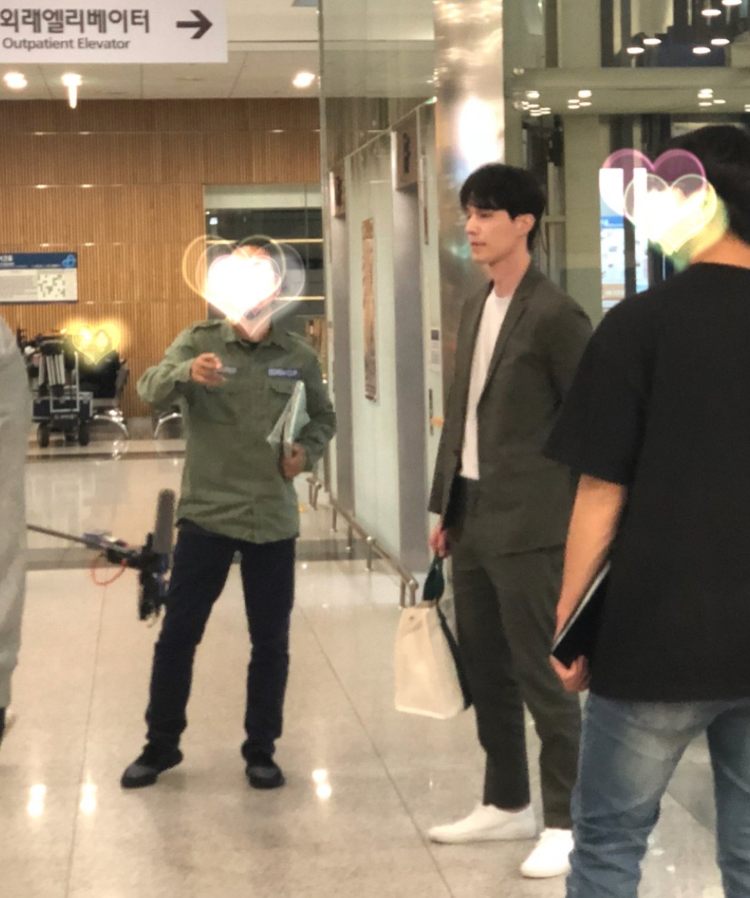 Meaning Lee Dong Wook oppa was shooting yesterday. from @soojunglim_ instagram May God protects all casts and crews of Single…