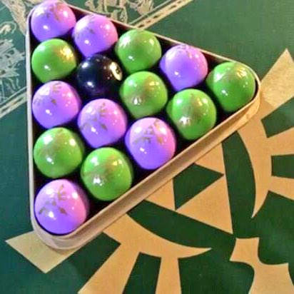 nintendecor's tweet photo. We’re kicking off our #ZeldaWeeks posts today with one of the coolest #nintendecor-inspired pool tables we’ve EVER SEEN! 😍😍😍 https://t.co/NY5310KV18