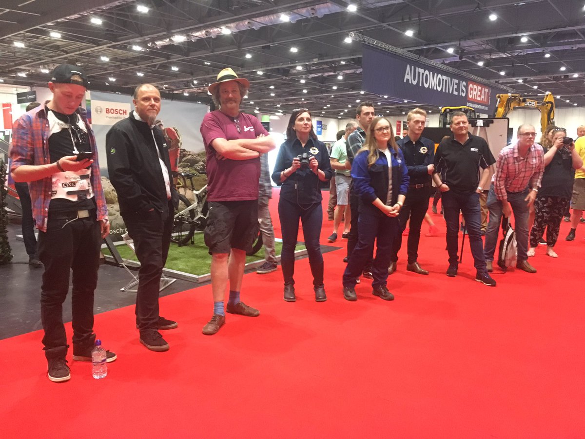 Liz Hughes Twitter: "Time for the REAL stars of SOS to get some airtime come and meet JP Alloys, Frost, Aldridge Trimming, Longstone Tyres and 😃 #CarSOS #LMS2018 @