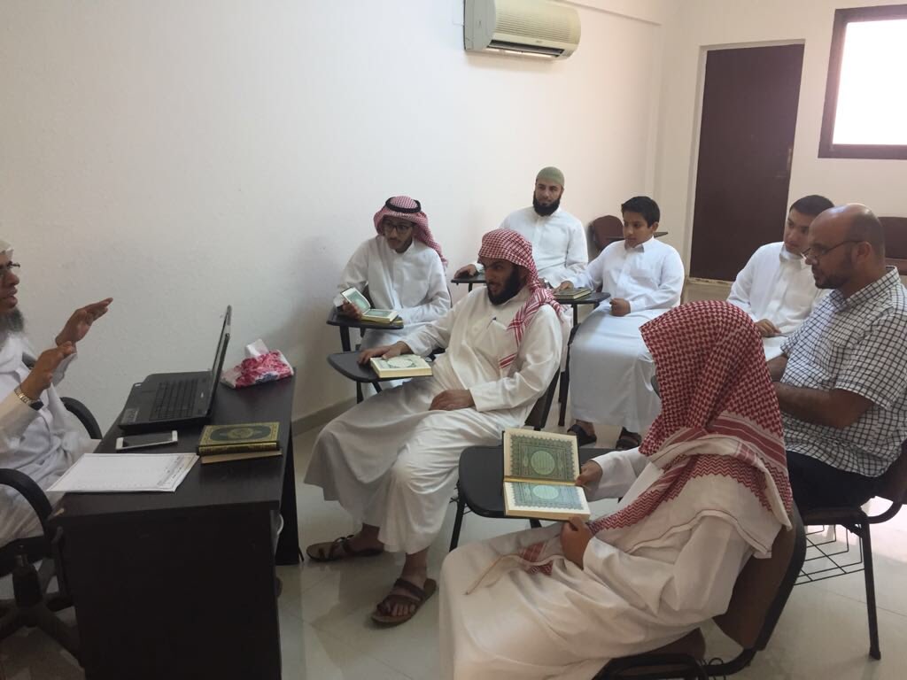 QHailOrg_HFS's tweet photo. جانب من توافر المستفيدين من مسار ( اتلوا ) في شهر رمضان المبارك، ولله الحمد. https://t.co/gGFHbJjhs2