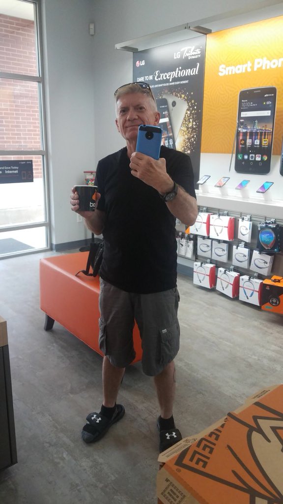 mywirelessusa's tweet photo. Great weekend of sales at MWS Detroit, Indianapolis and Chicago @mwsneil @mws_ryan @mwsmarv @tonywagner29 #sundaydontstop https://t.co/B1Z7pKWSvA