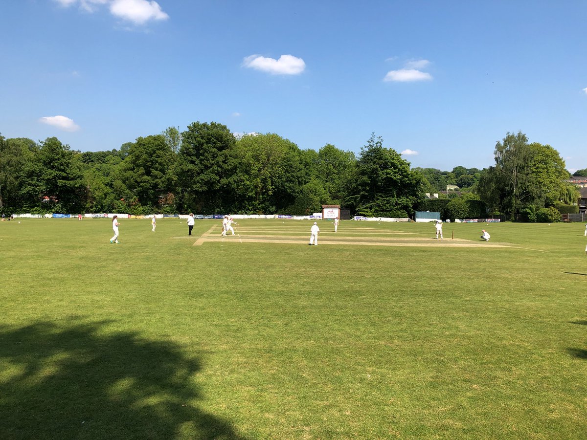 Timmsantiques's tweet photo. Here @CheshamCricket @EllieKealey is about to bowl a hatrick ball with the last ball of her spell for @FlitwickCC (Chesham 117-6 off 26) https://t.co/n8jkwa5JHw