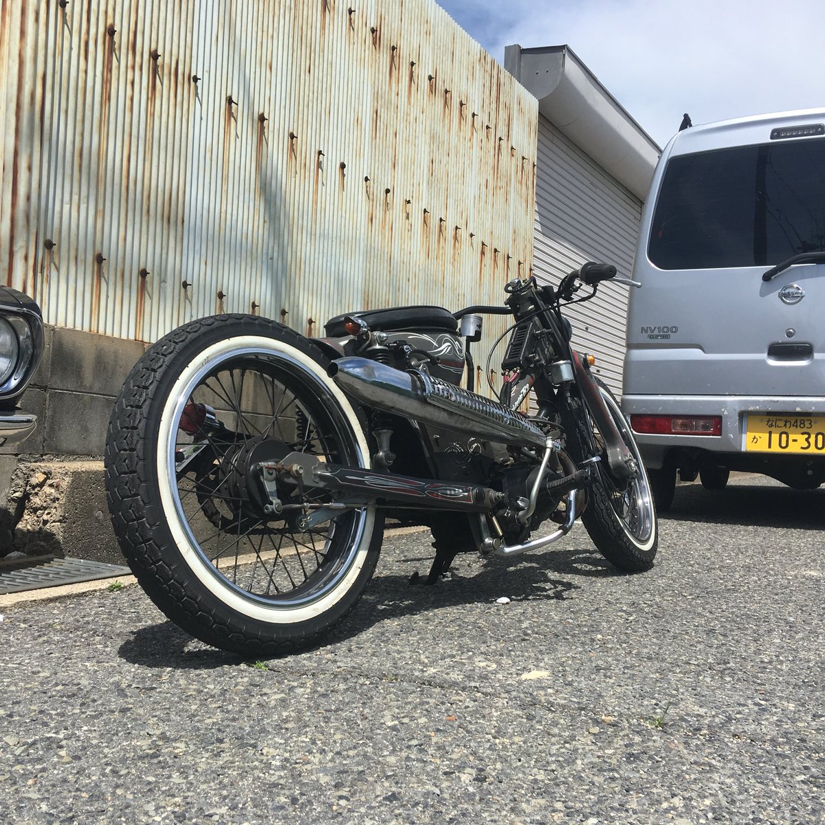 FLAT__1's tweet photo. 渋すぎぃ…思ってるよりも乗りやすくてなんせ速い!!
#なにわ株主 #GarageB2 https://t.co/LfAg75CIRy