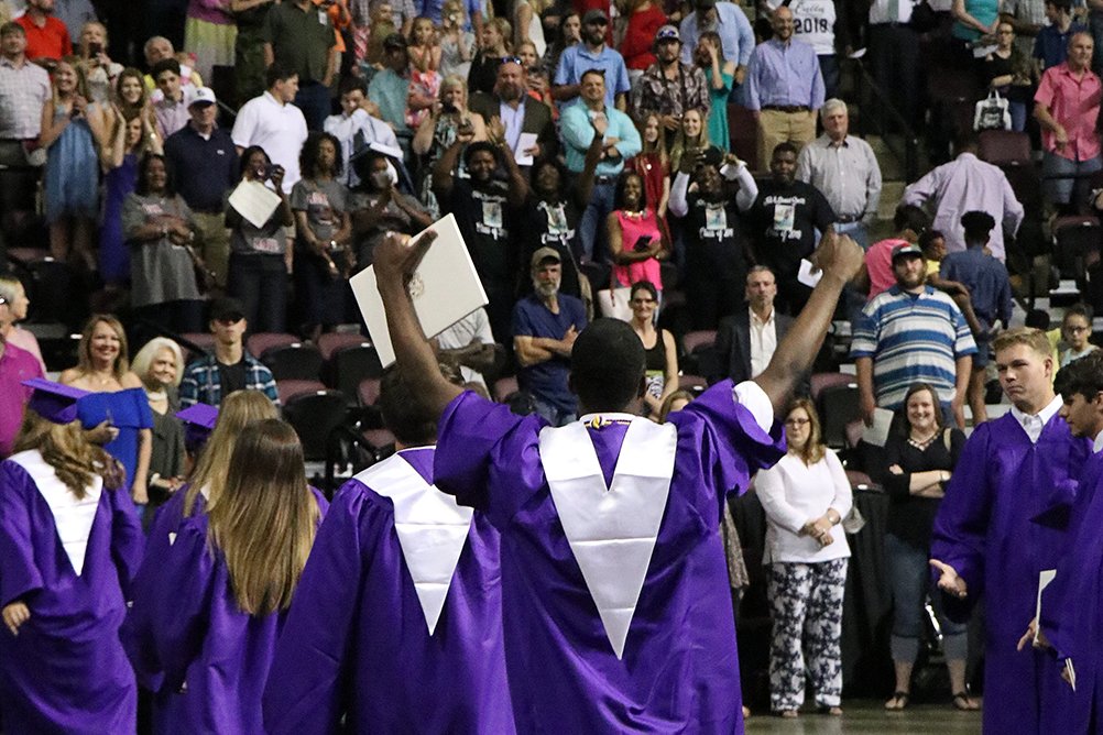 Gallery: Benton HS Graduation 2018 - bossierpress.com/gallery-benton… #BossierNews