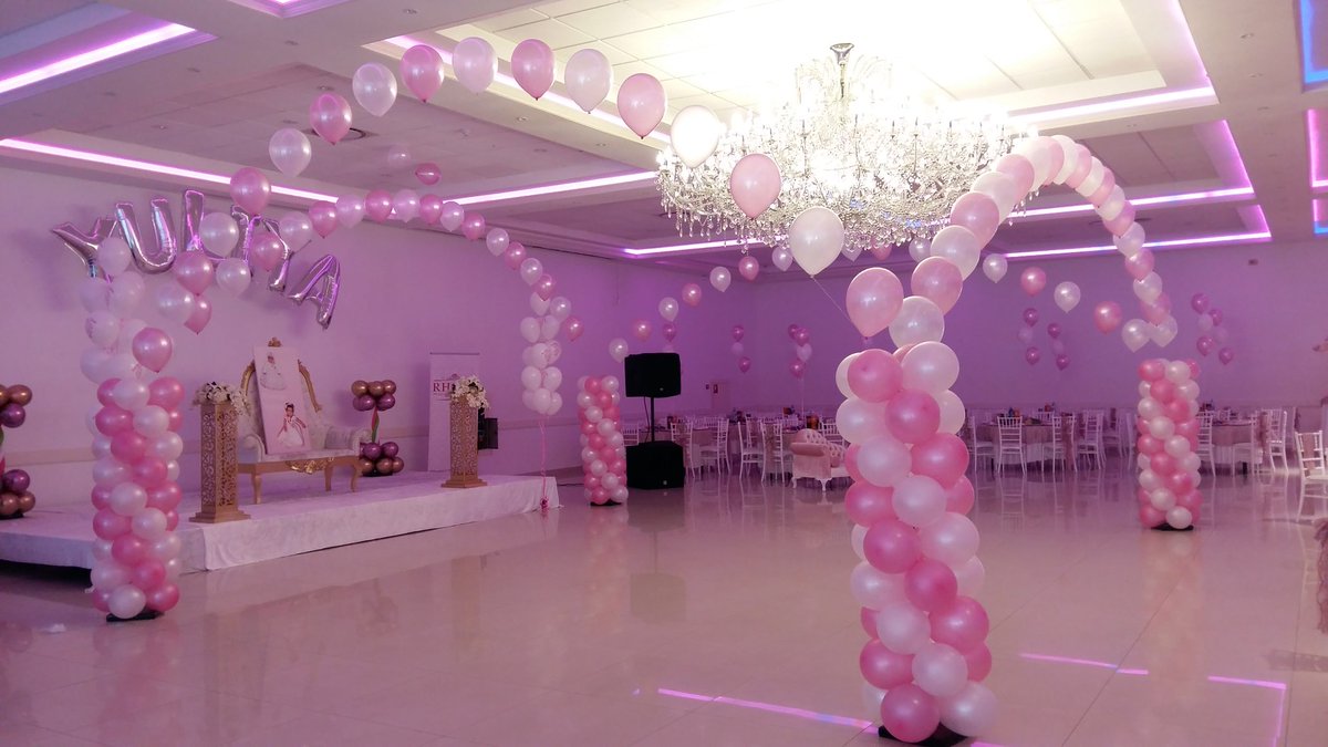 balloonfactorya's tweet photo. Hb 1 year #party #balloons pink #balloonfactory.nl https://t.co/B12clo9WZV