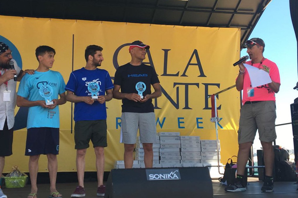 #CalaPonteTriweek Open Water: We... Swim in Puglia
#WeAreInPuglia non è solo triplice disciplina: il Cala Ponte Triweek scalda i motori e fa scendere in acqua volti noti del nuoto e del triathlon #pugliaevents #Puglia365 #viaggiareinpuglia #wehostinpuglia> goo.gl/3hRYGw