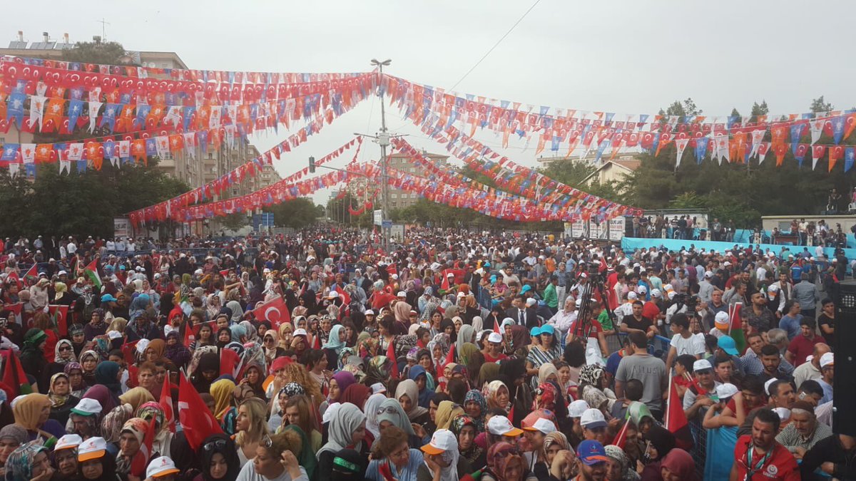 zeyalkis's tweet photo. Özgür #Kudüs için Selahaddin’in torunları, #Diyarbakır ayakta.
#DiyarbakırKudüsİçinAyakta https://t.co/0ddNzW8q48